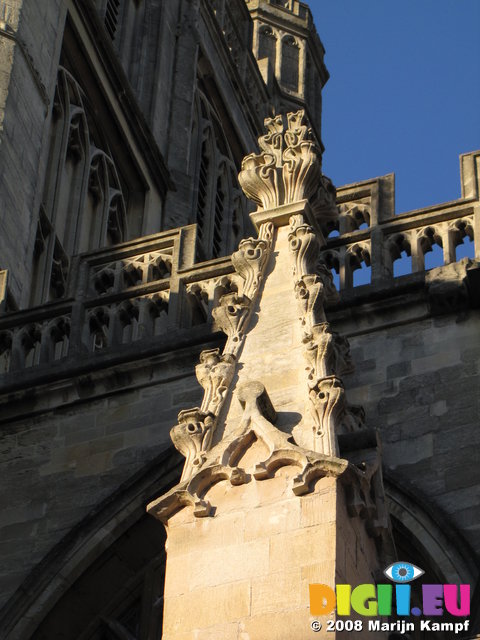 SX00987 Detail of Bath Cathedral